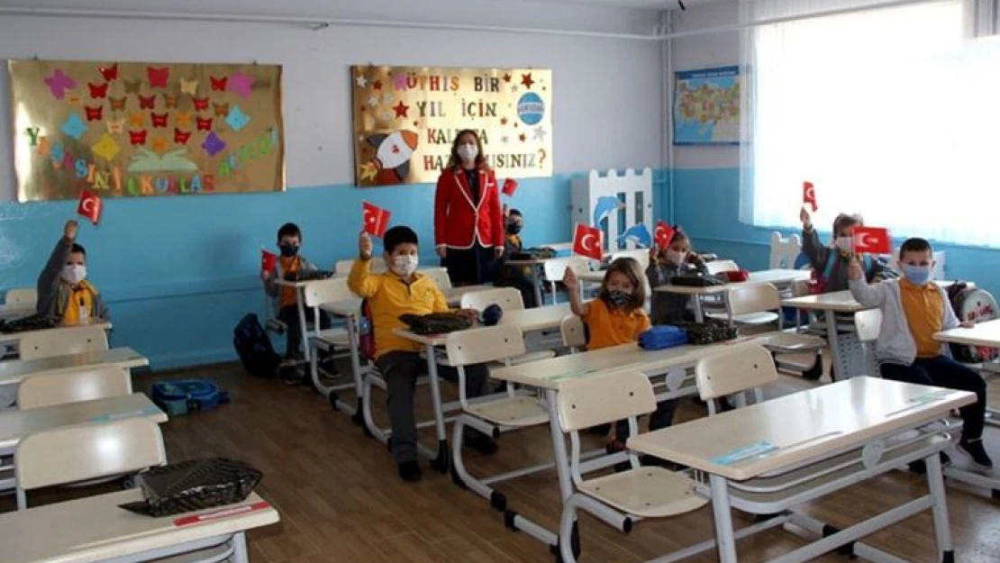 'Ara tatil sonrası yüz yüze eğitim kademeli açılabilir'