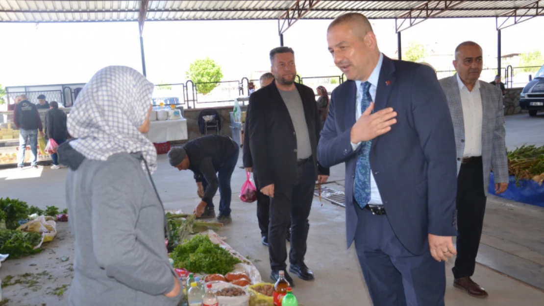 Abak, Nazilli Çarşamba Pazarı'nda sevgi seline boğuldu