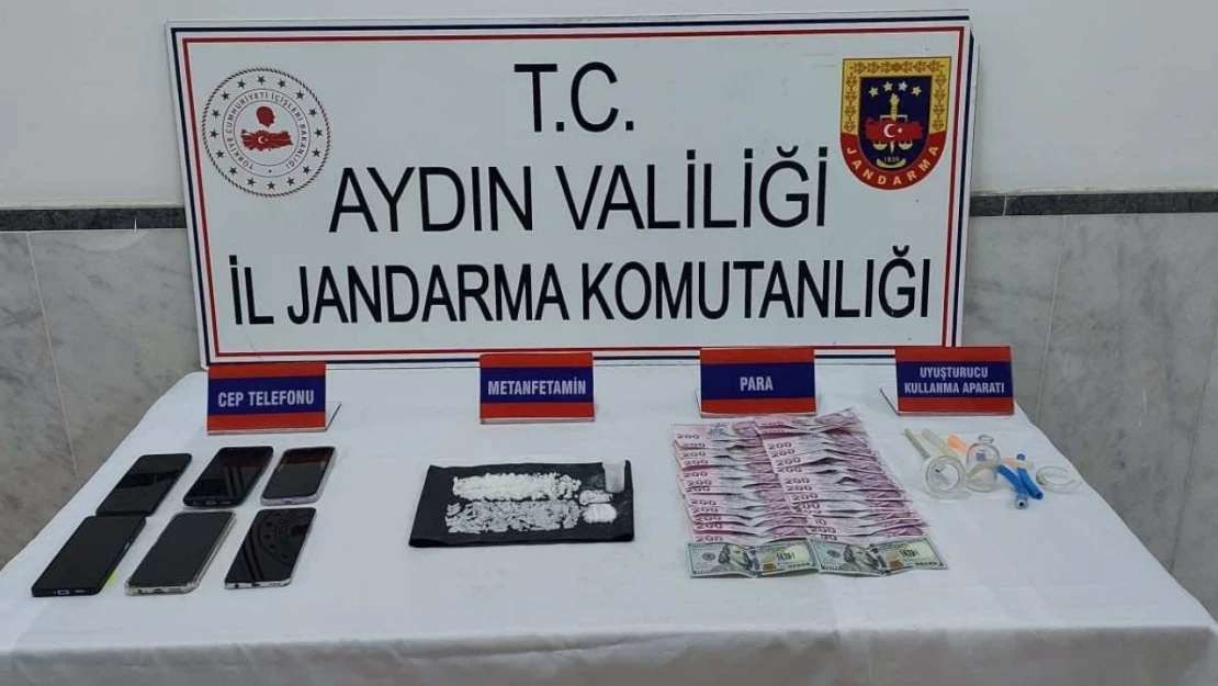 Aydın'a uyuşturucu sokmak isteyen şüpheliler jandarmaya takıldı