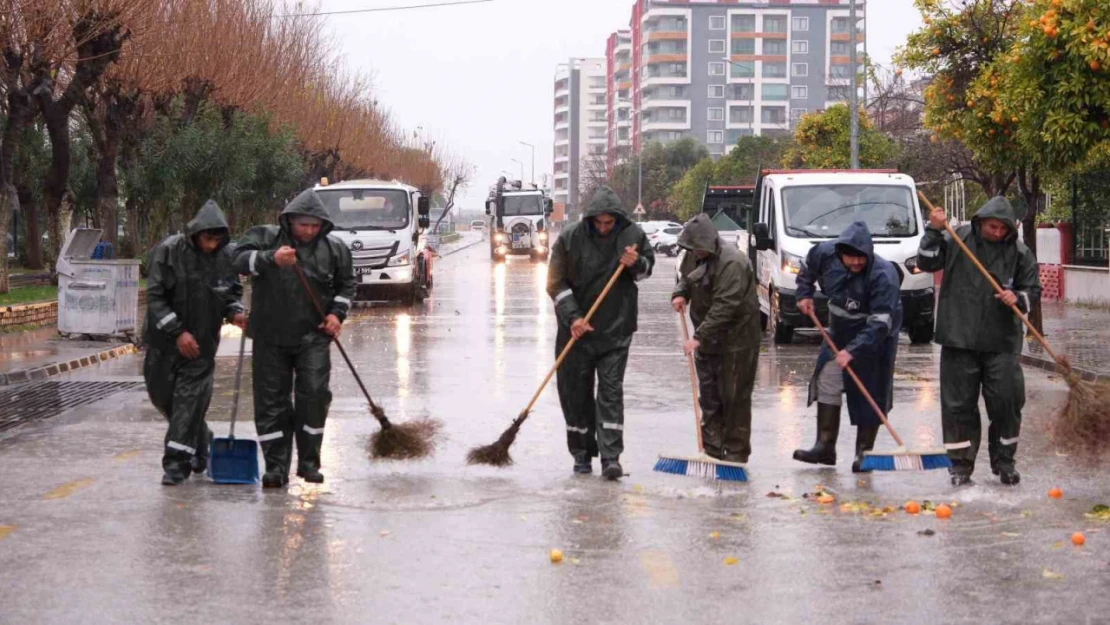 Aydın Büyükşehir Belediyesi ve ASKİ tam kadro sahada