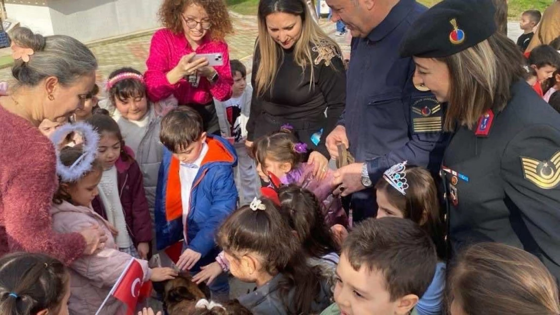 Aydın'da 173 çocuğa jandarma tanıtıldı