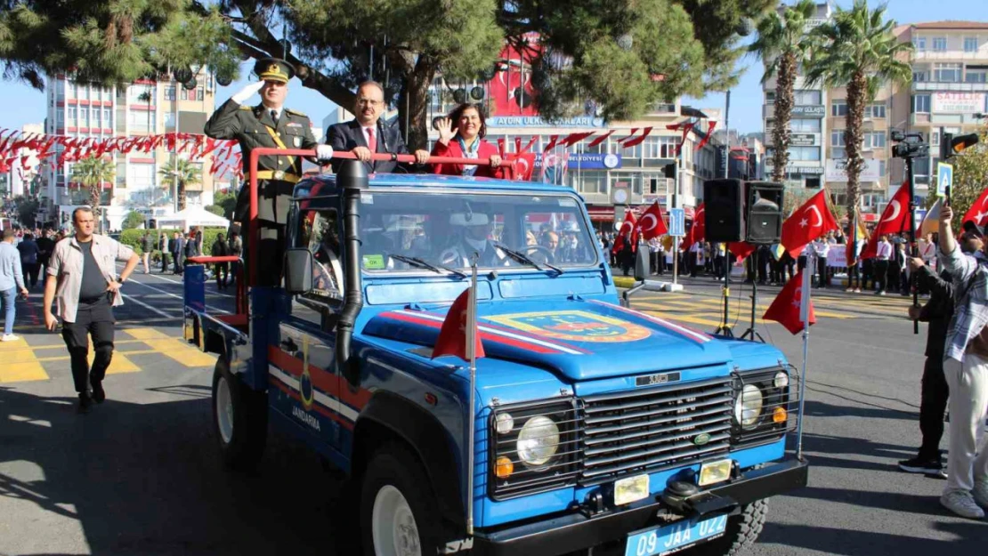 Aydın'da 29 Ekim Cumhuriyet Bayramı coşkuyla kutlandı