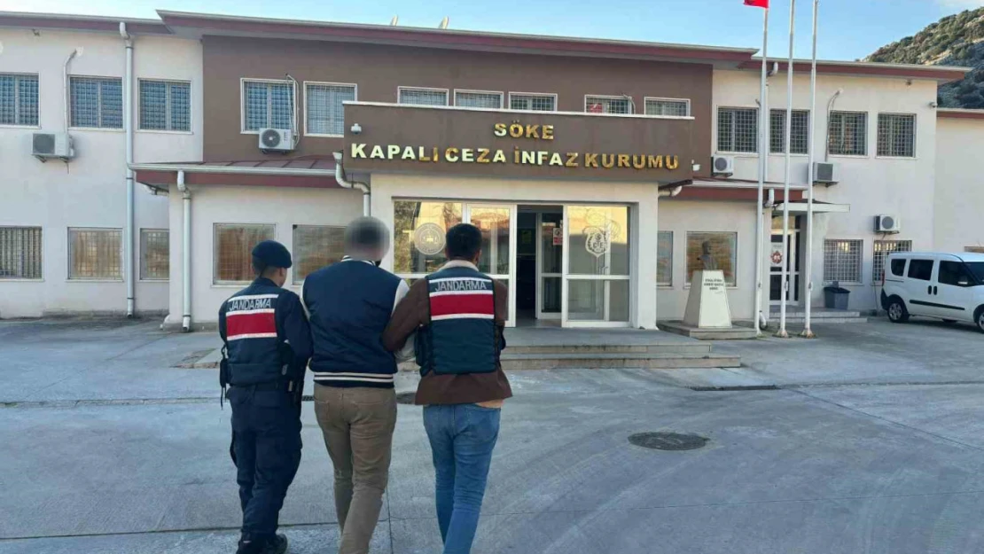 Aydın'da 45 aranan şahıs JASAT'tan kaçamadı