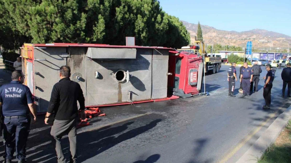 Aydın'da itfaiye aracı ile otomobil çarpıştı