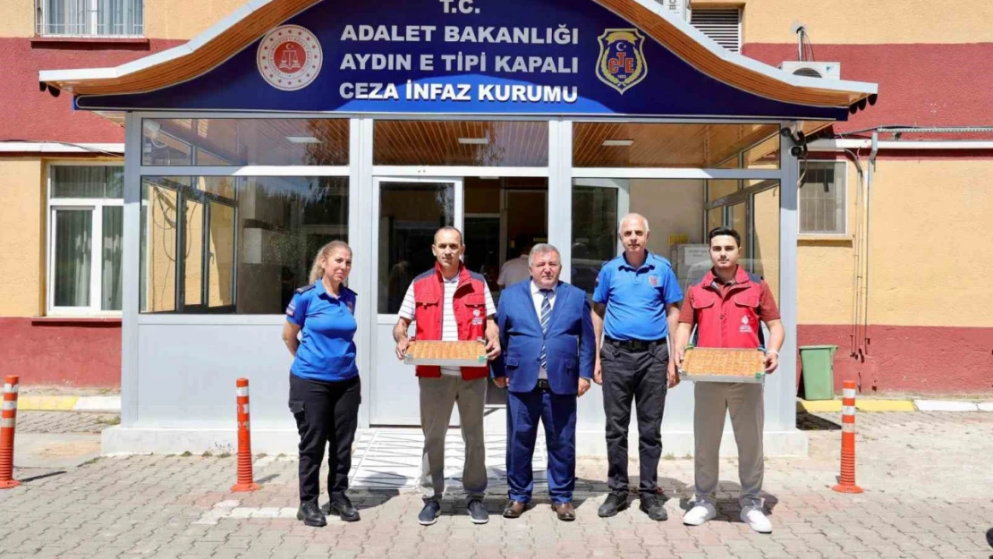 Aydın'da mahkumlara cevizli baklava ikramı