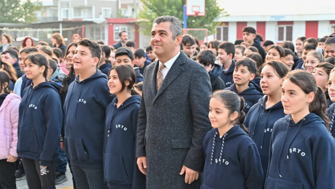 Aydın'da öğrenciler ara tatilin ardından ders başı yaptı