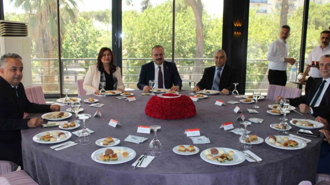 Aydın protokolü bayramlaştı