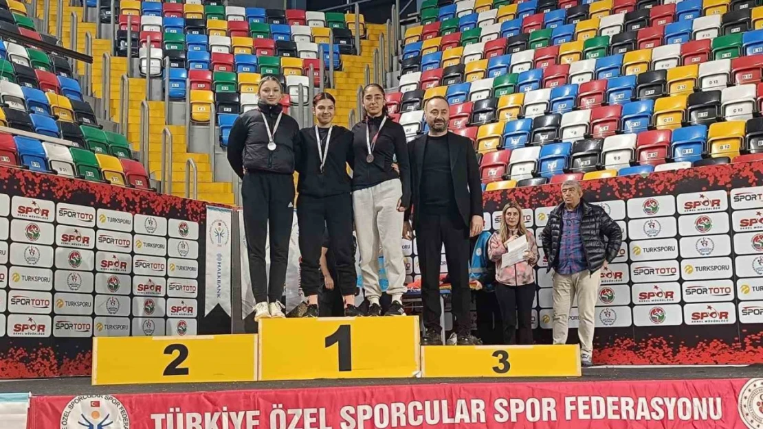 Aydınlı özel sporcular, Türkiye Şampiyonası'ndan derecelerle döndü