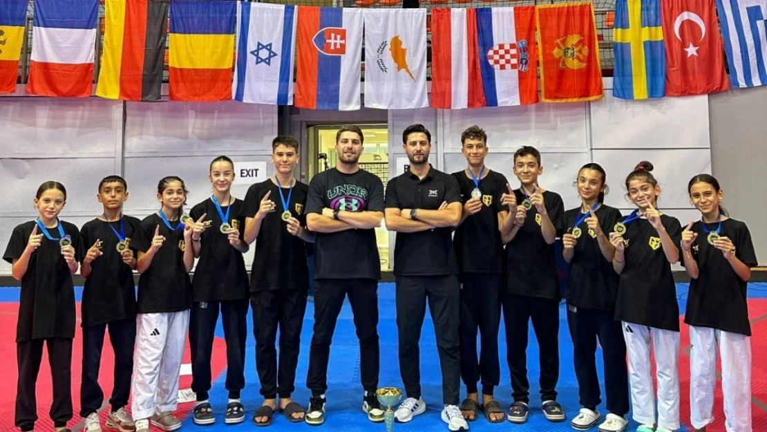 Aydınlı sporcular şampiyonluk kupasını Türkiye'ye getirdi