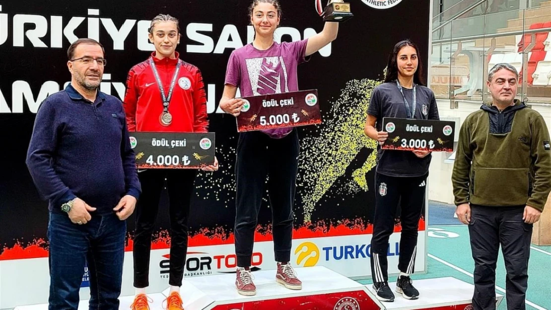 Aydınlı sporcular Türkiye Şampiyonası'ndan madalyalarla döndü