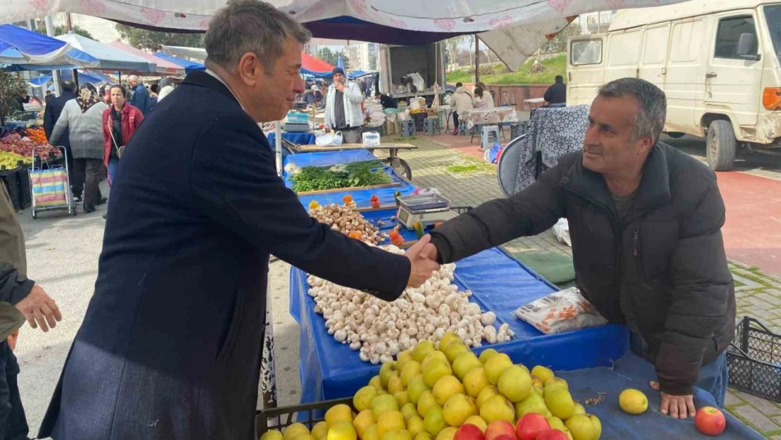 AYESOB Başkanı Künkcü, pazar esnafı ile bir araya geldi