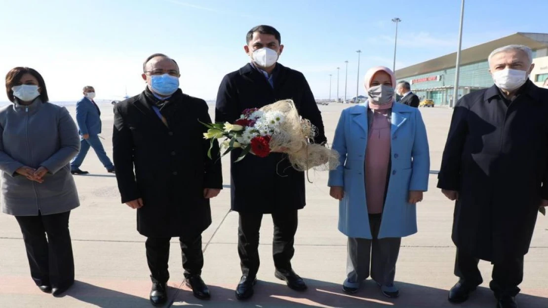 Bakan Kurum Elazığ'da incelemelerde bulundu