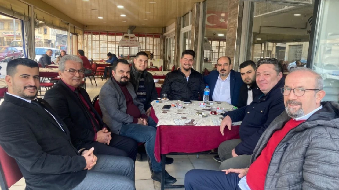 Bakkallarda seçim 9 Ocak'a ertelendi