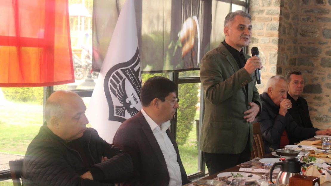Başkan Adayı Önal'dan futbolculara moral kahvaltısı