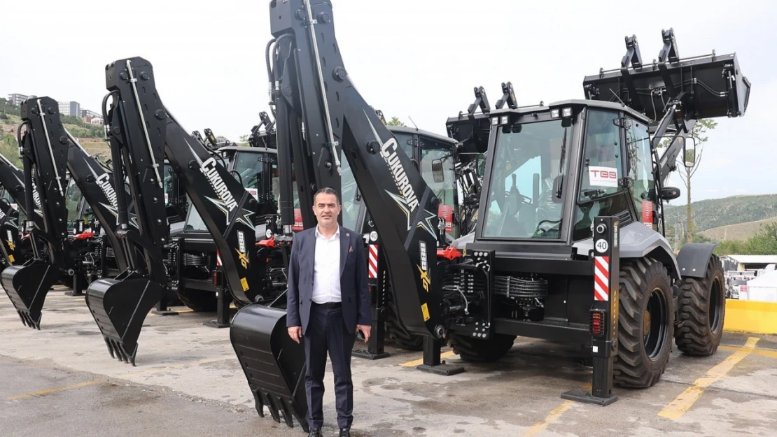 Başkan Arıcı, hibe edilen araçları teslim aldı