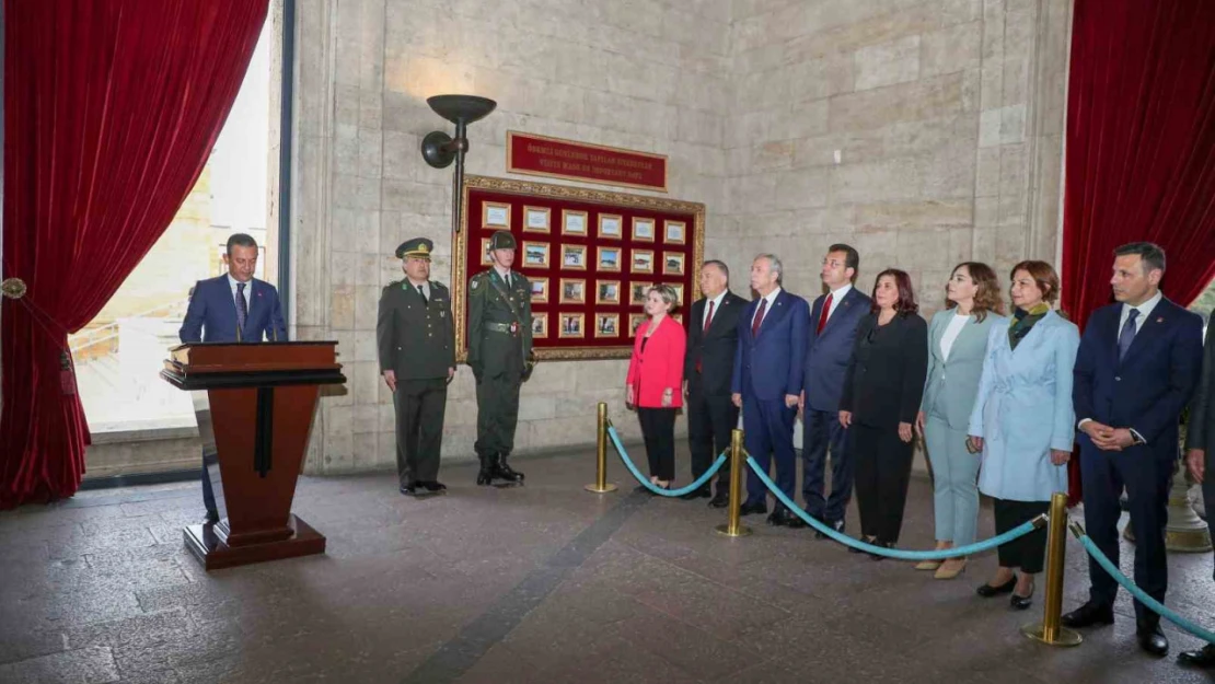 Başkan Çerçioğlu, Anıtkabir'i ziyaret etti