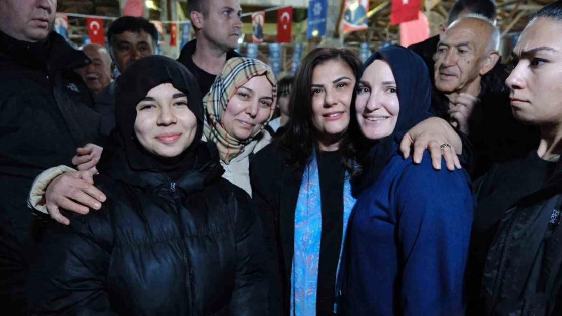 Başkan Çerçioğlu, Karacasu'da iftar programına katıldı