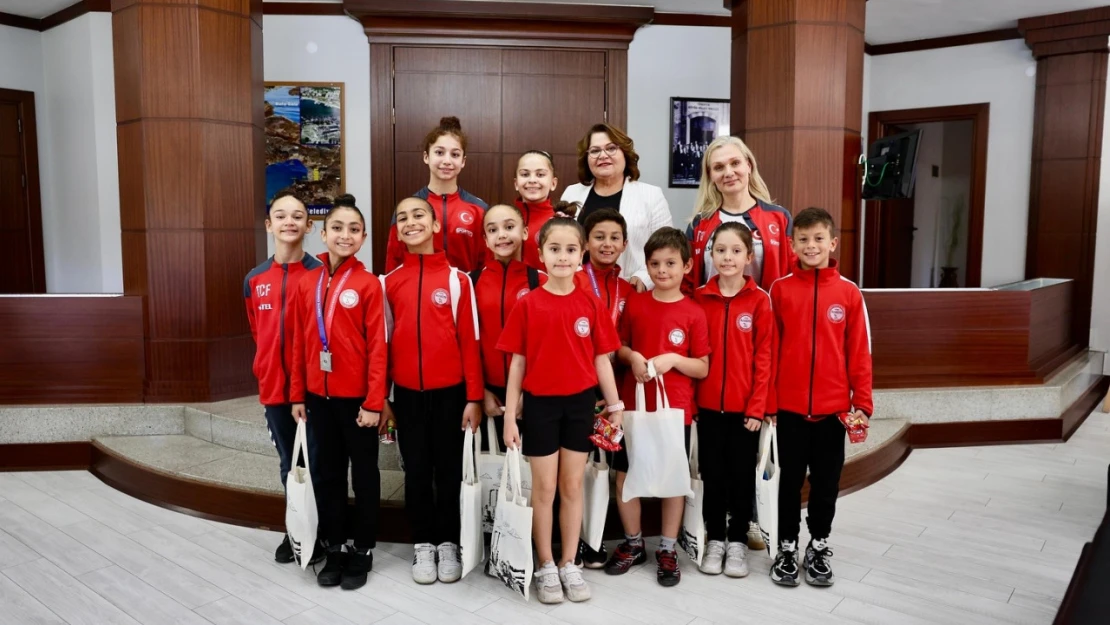 Başkan Gençay, Didimli milli sporcuları ağırladı