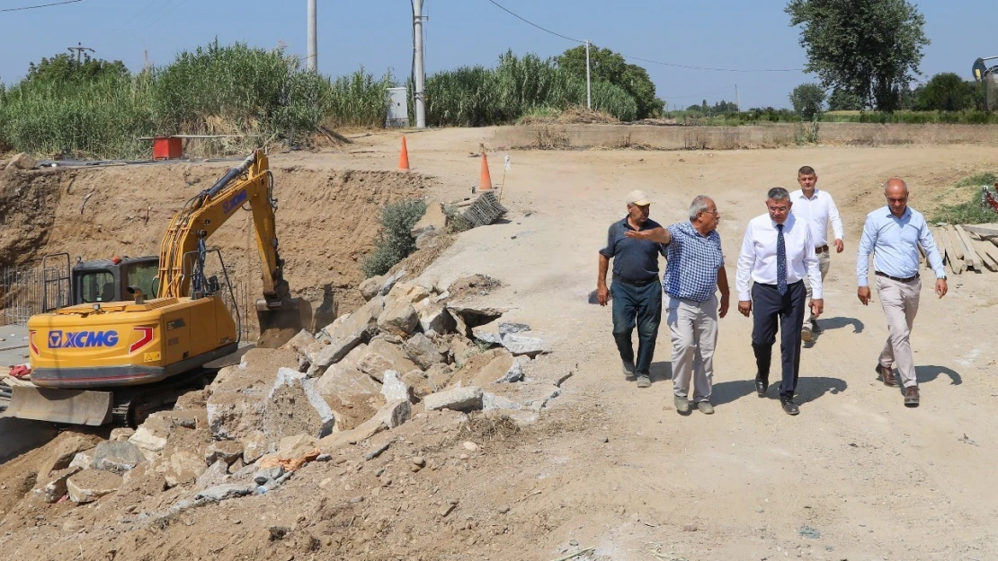 Başkan Güler, Çiftlik Mahallesi'nde yapımı devam eden yeni Köprü'yü inceledi