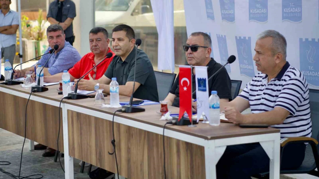 Başkan Günel Kadınlar Denizi Mahallesi esnafıyla bir araya geldi