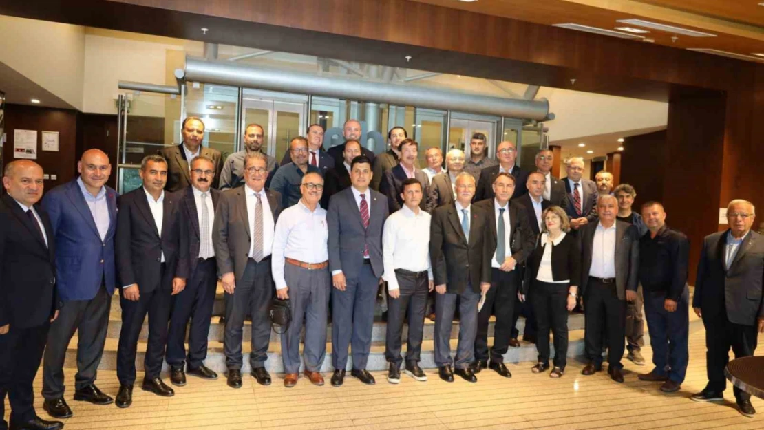 Başkan Maraş: 'Zeytinyağında ihracatın önü açılmalı'