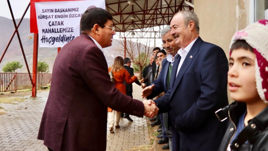 Başkan Özcan'a Çatak'ta coşkulu karşılama