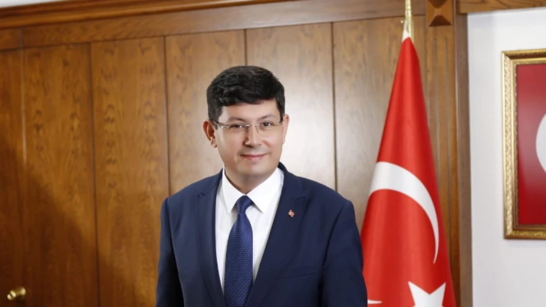 Başkan Özcan avukat meslektaşlarını unutmadı