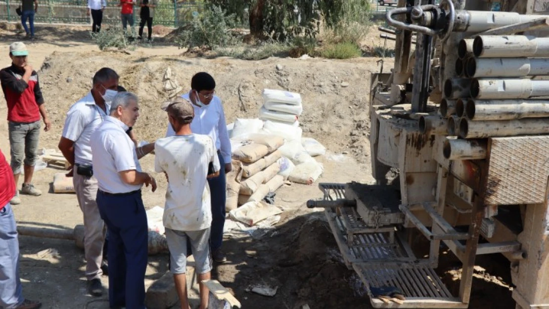 Başkan Özcan, Ocaklı'da sondaj çalışmalarını başlattı