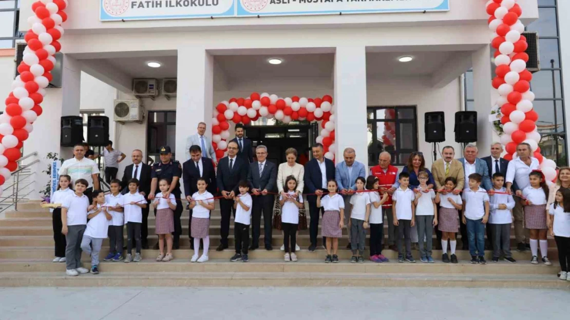 Başkan Tetik İlköğretim Haftası etkinliklerine katıldı