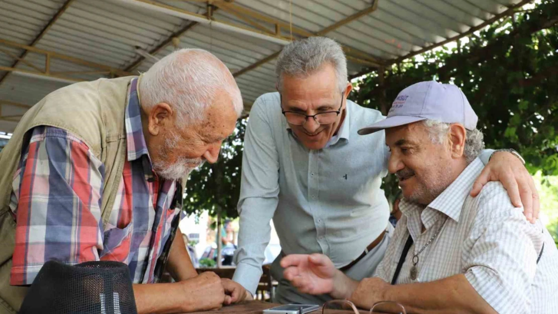 Başkan Tetik, mahalle sakinlerinin taleplerini dinledi