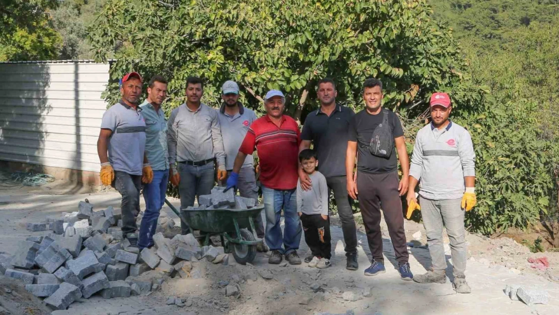 Başkan Yetişkin, 10 yıllık yol sorununu çözdü