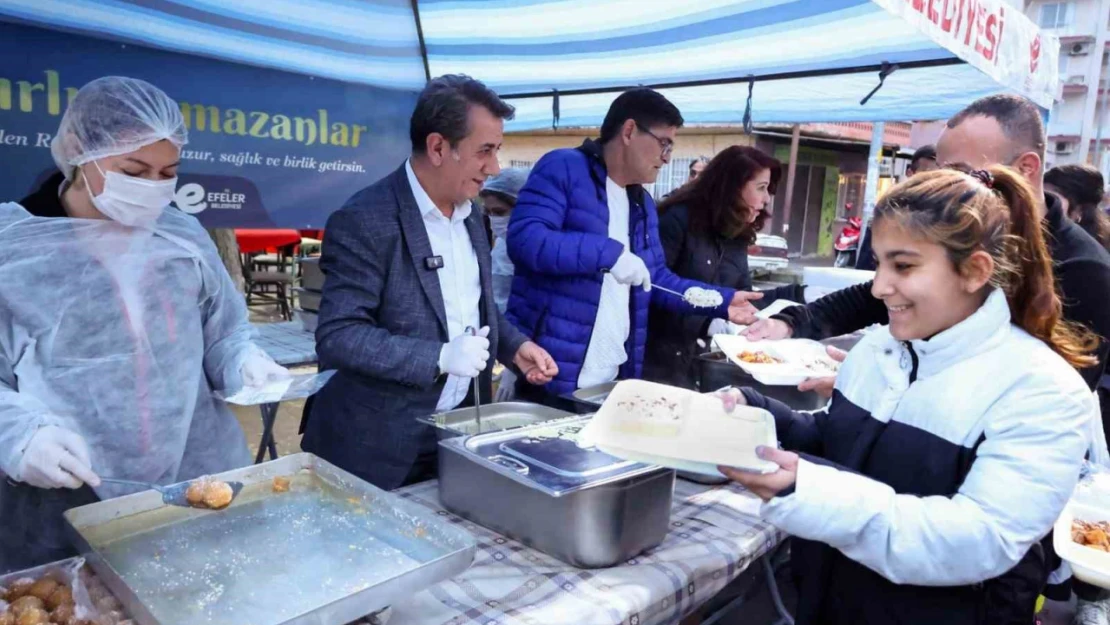 Başkan Yetişkin iftar sofrasında vatandaşlarla buluştu