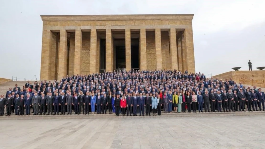 Başkan Zencirci Anıtkabir'i ziyaret etti