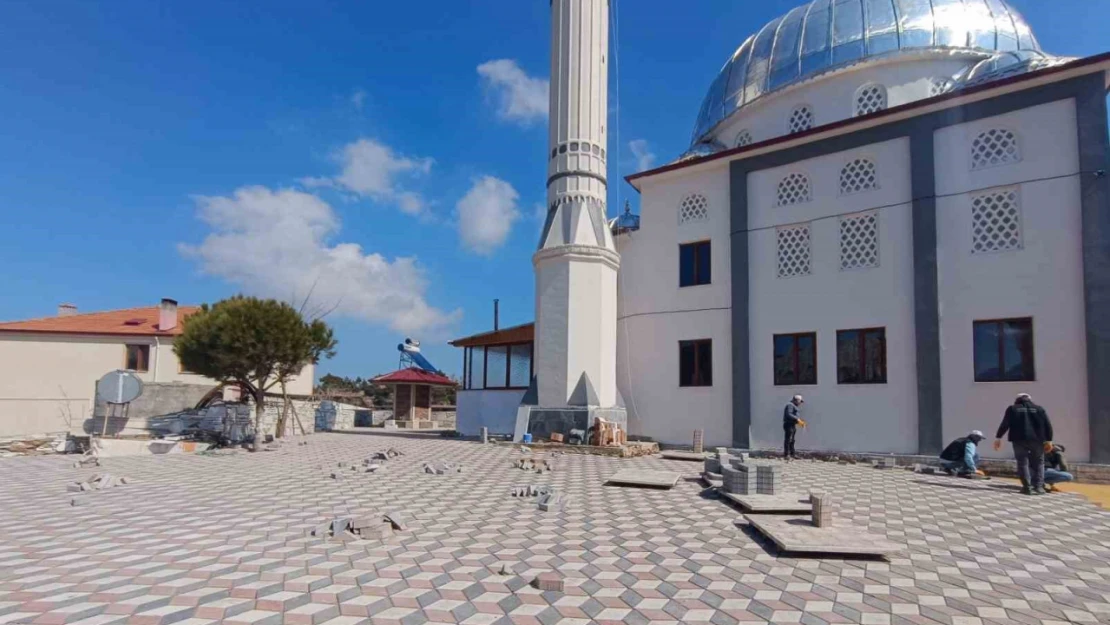 Bozdoğan Belediyesi'nden camilerde çevre düzenlemesi