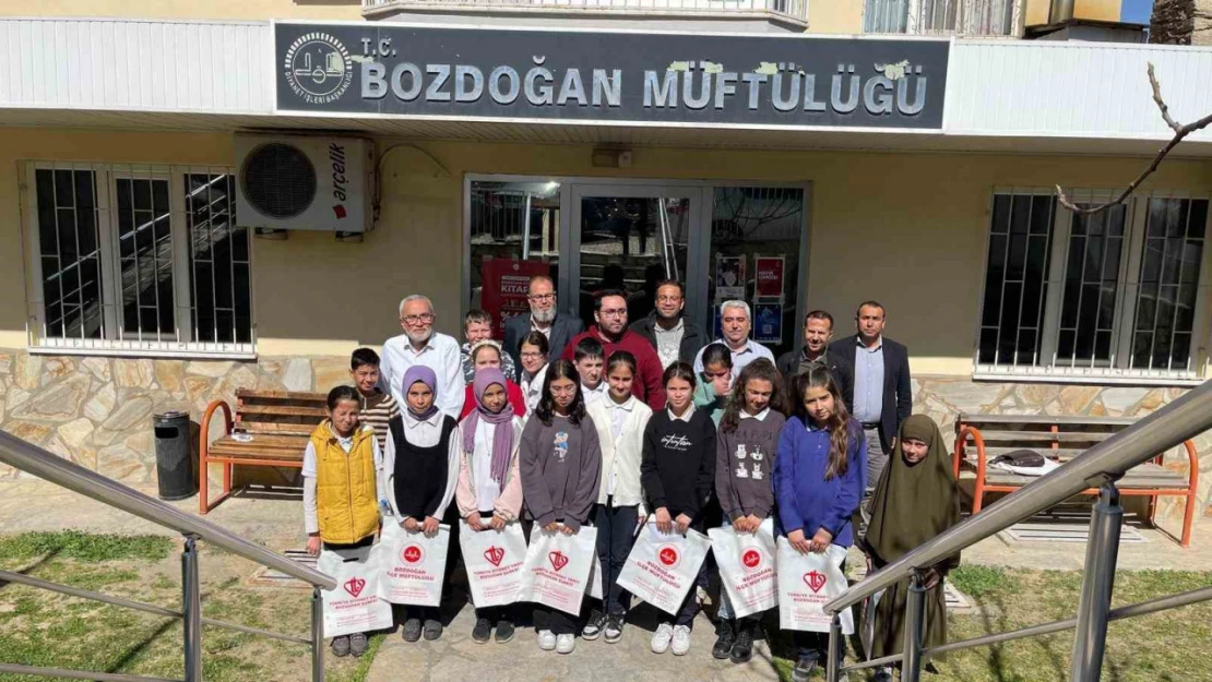 Bozdoğan'da dereceye giren öğrenciler ödüllendirildi