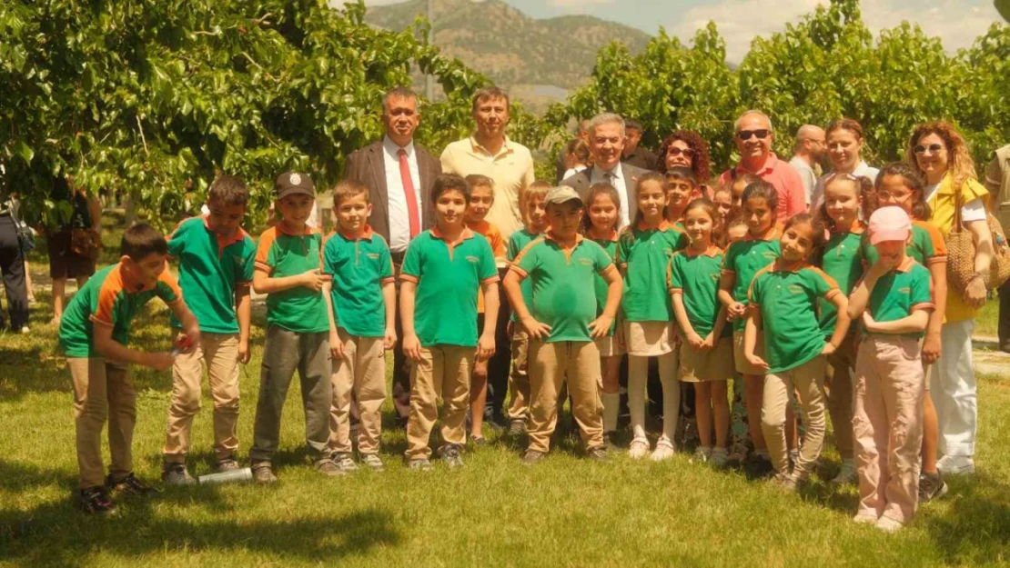 Buharkent'te kuşaklar buluştu