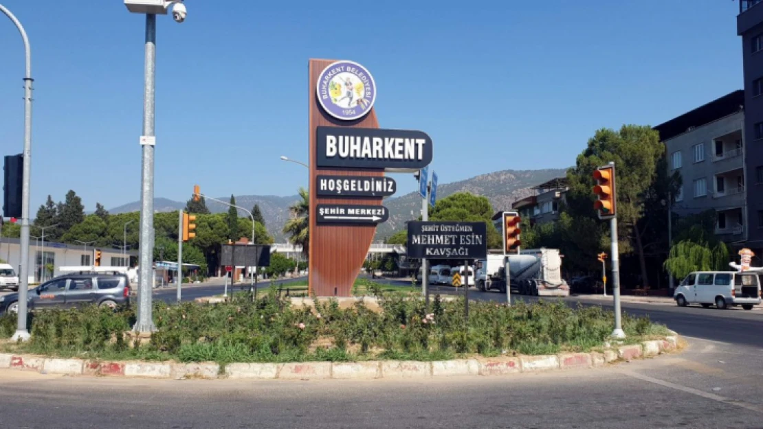 Buharkentli çiftçiler su bekliyor