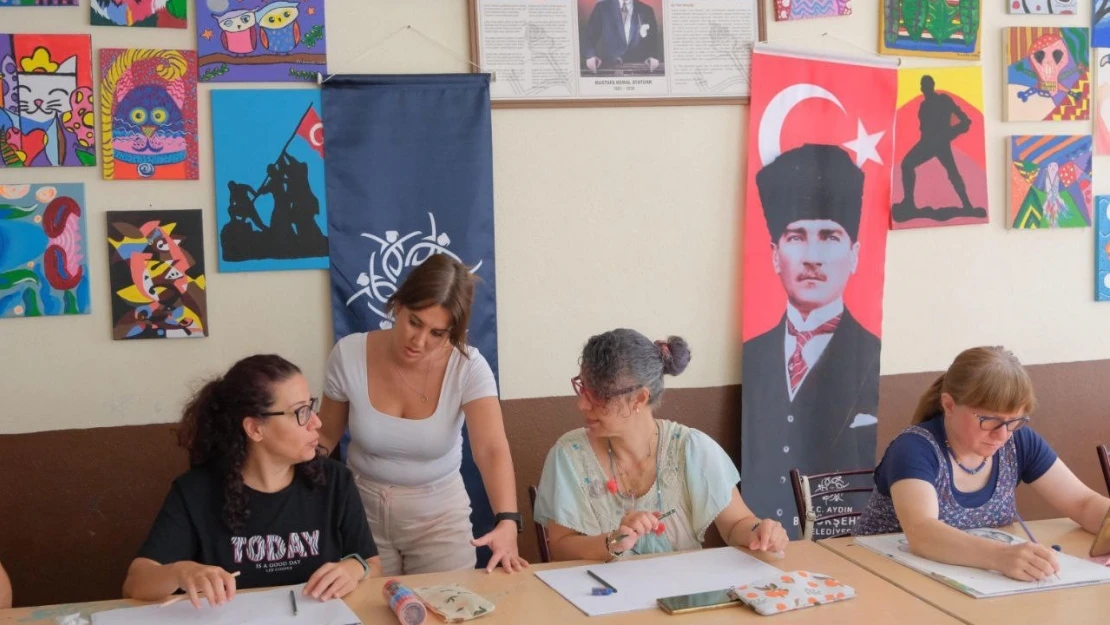 Büyükşehir'in yetişkinler için yaz resim kursları devam ediyor