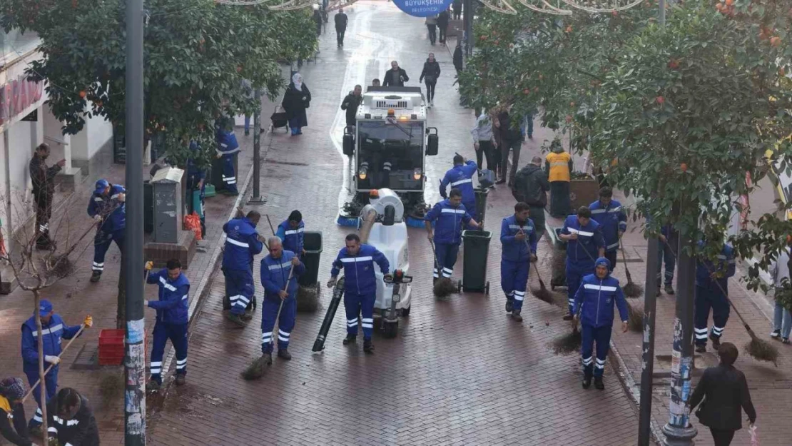 Büyükşehir, Nazilli'de çevre düzenleme çalışmalarına devam ediyor