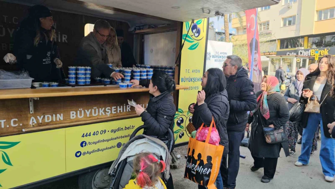 Büyükşehirden Nazillili vatandaşlara 'Kandil Helvası' ikramı