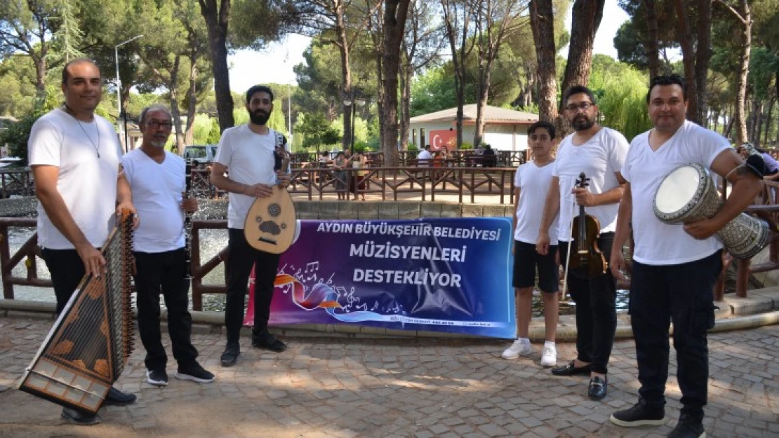 Büyükşehirin müzisyenlere desteği sürüyor
