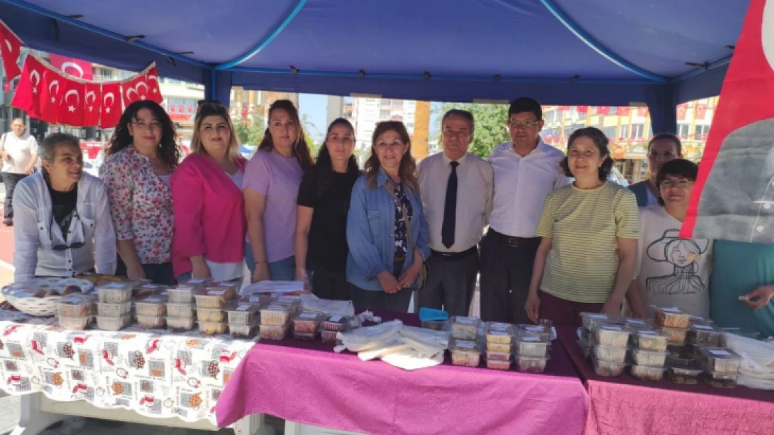 CHP Kadın Kolları'ndan kermes