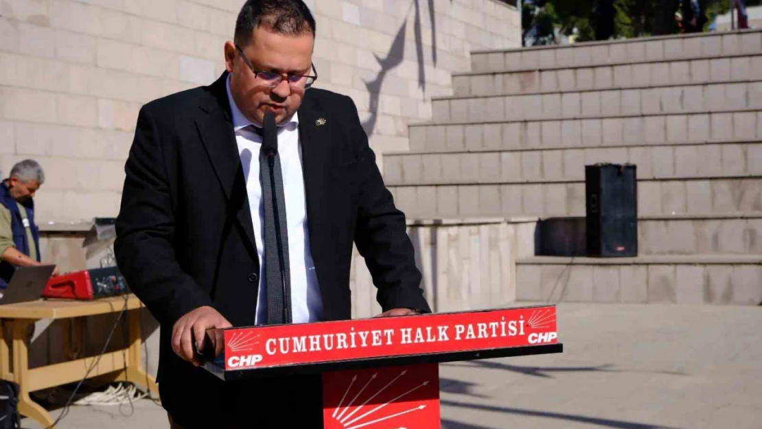 CHP Kuyucak İlçe başkanı görevden alındığını duyurdu