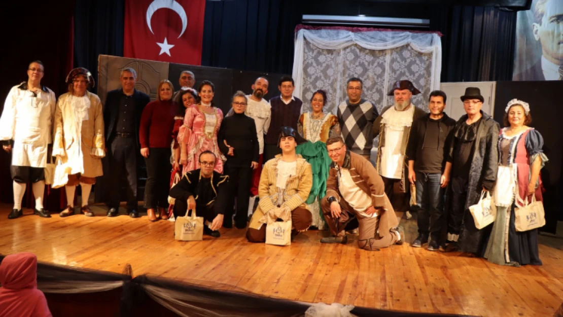 'Cimri' ile profesyonel oyunculara taş çıkarttılar