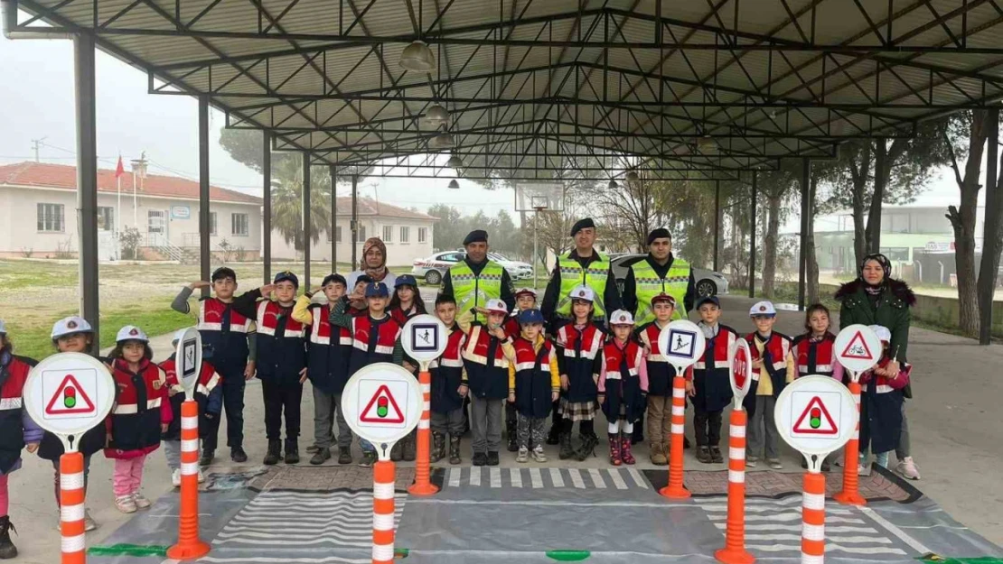 Çine'de öğrencilere trafik eğitimi