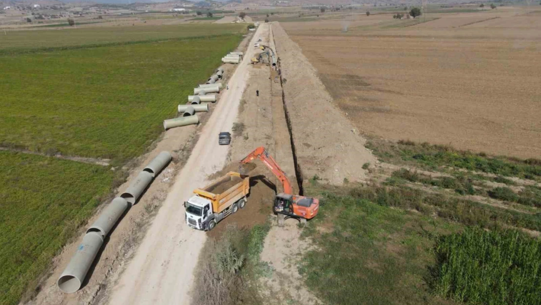 Çine'de sulama boruları yer altına indi