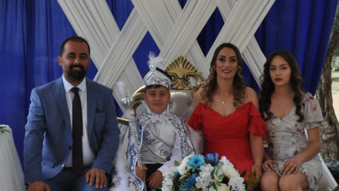 Civlez ailesinin mutlu günü