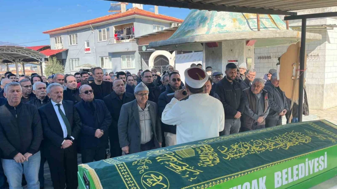 Deve güreşi izlerken hayatını kaybeden Gerçeker, son yolculuğuna uğurlandı