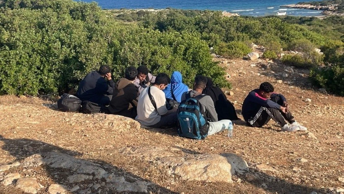 Didim'de 8 düzensiz göçmen yakalandı