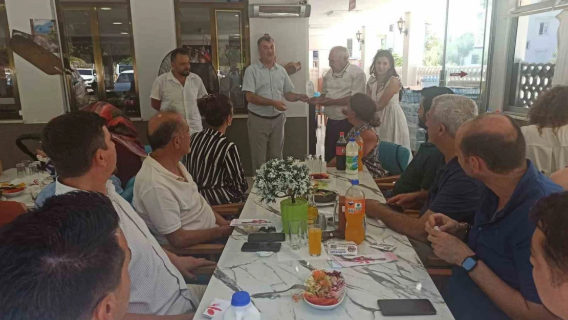Didim'de görev yeri değişen şube müdürlerine veda yemeği